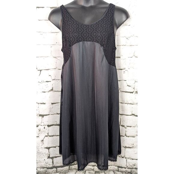VINTAGE INTIMODE Union Made USA Shiny Nylon Slip Nightgown Black Glamour Sz 50 - Picture 1 of 5